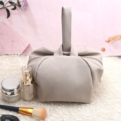 Handle Cosmetic Zipper Bag for Lady Custom Emboss Leather Travel Wash Makeup Pouch