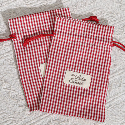 Reusable Red Plaid Cotton Drawstring Packing Bag With Fabric Label Cotton Logo Cotton Drawstring Perfume Storage Bag