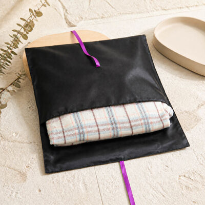Custom Screen Printing Satin Envelope Pouch With Bow Glossy Black Satin Envelope Packing Bag For Apparel Accessories