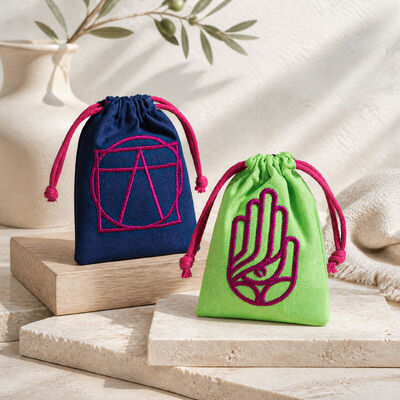 Custom Embroidered Canvas Drawstring Pouch Colorful Jewelry Gift Bag With Contrast Cord Reusable Packaging