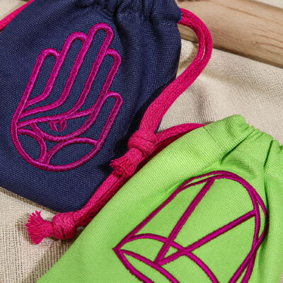 Custom Embroidered Canvas Drawstring Pouch Colorful Jewelry Gift Bag With Contrast Cord Reusable Packaging
