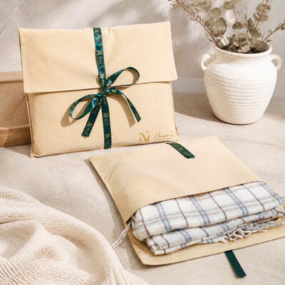 Custom Logo Printing Velvet Envelope Clothing Storage Pouch With Ribbon High Quality Khaki Suede Envelope Bag