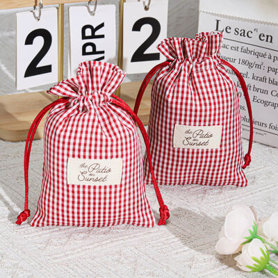 Reusable Red Plaid Cotton Drawstring Packing Bag With Fabric Label Cotton Logo Cotton Drawstring Perfume Storage Bag