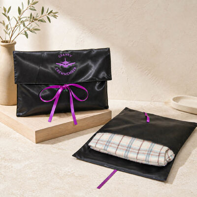 Custom Screen Printing Satin Envelope Pouch With Bow Glossy Black Satin Envelope Packing Bag For Apparel Accessories